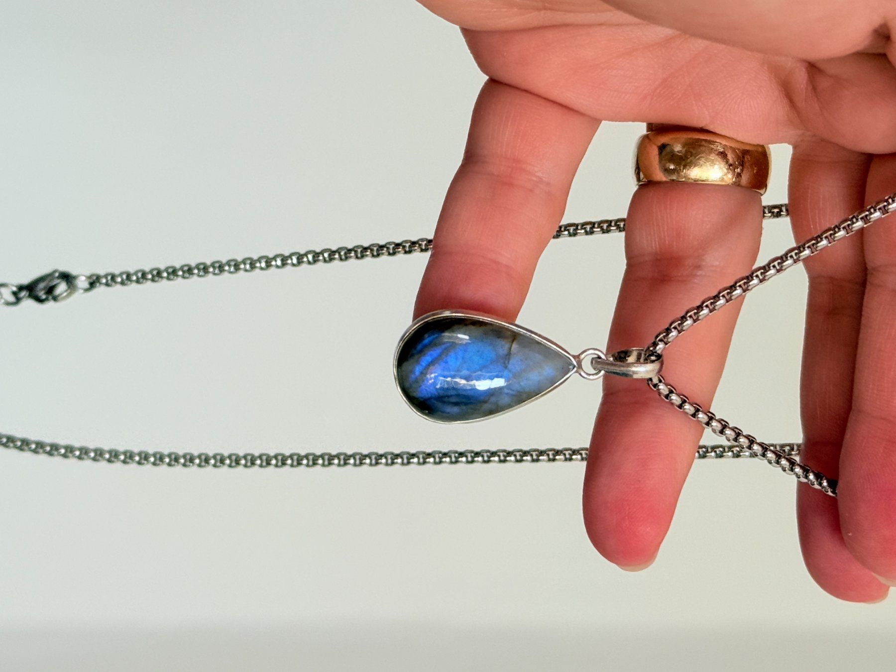 Catenine: Fashionable labradorite necklace – Nuovo e nell'imballaggio originale da Genève venduto da AGBERG 3