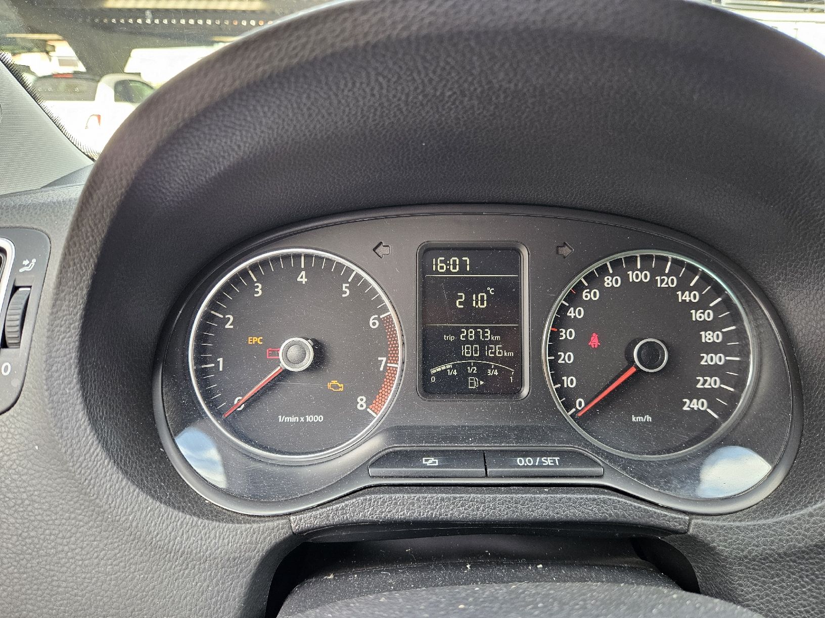VW Automobili: Vw Polo 1.2 Tsi – Difettoso da Gordola venduto da monster990 6