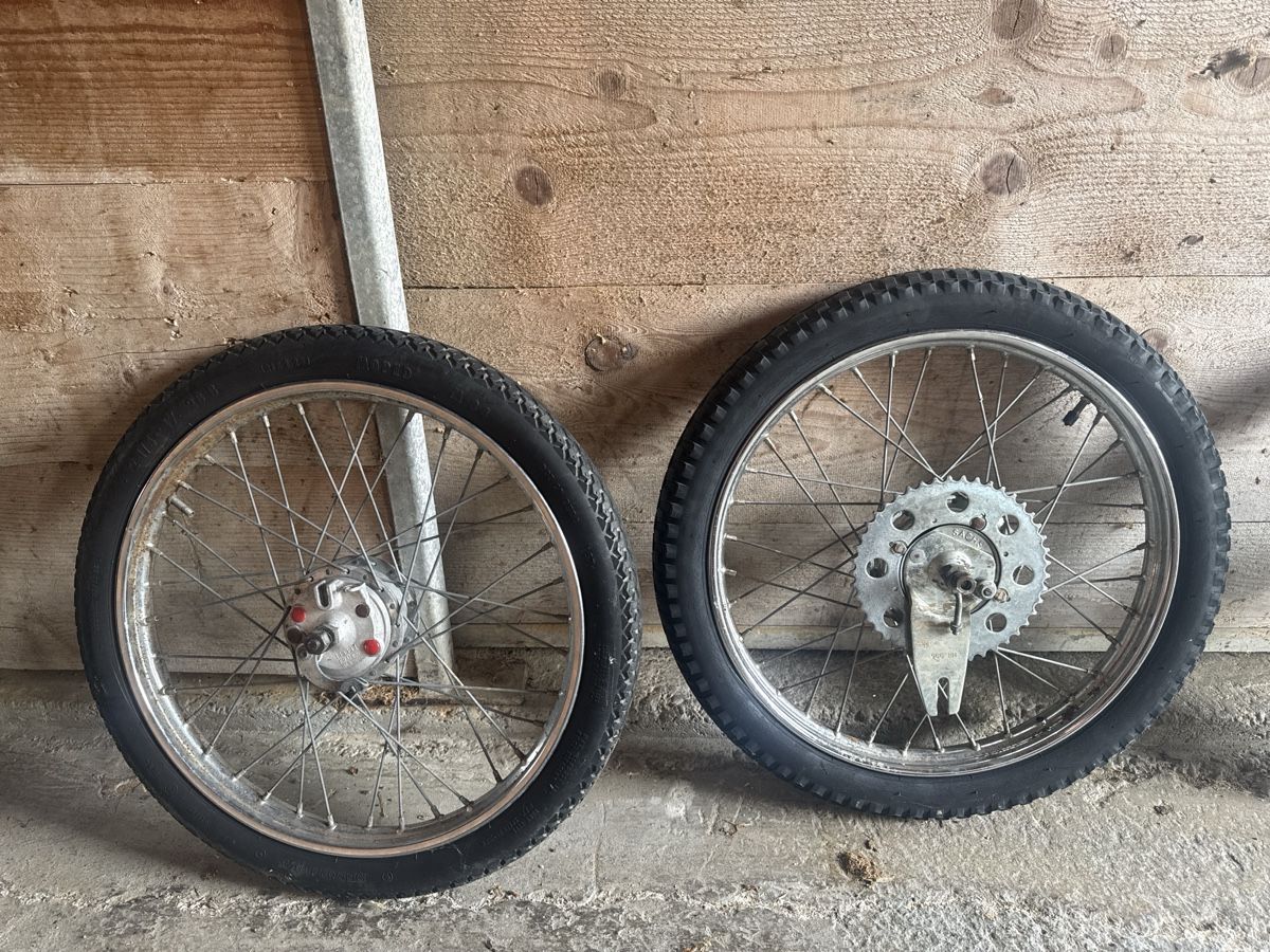 Puch Pneumatici & Ruote complete: Puch maxi Rücktritt speichenfelge ab 1.- – Usato da Niederuzwil venduto da Rico_RR77