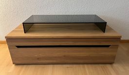 TV-Tisch aus massiver Wildeiche