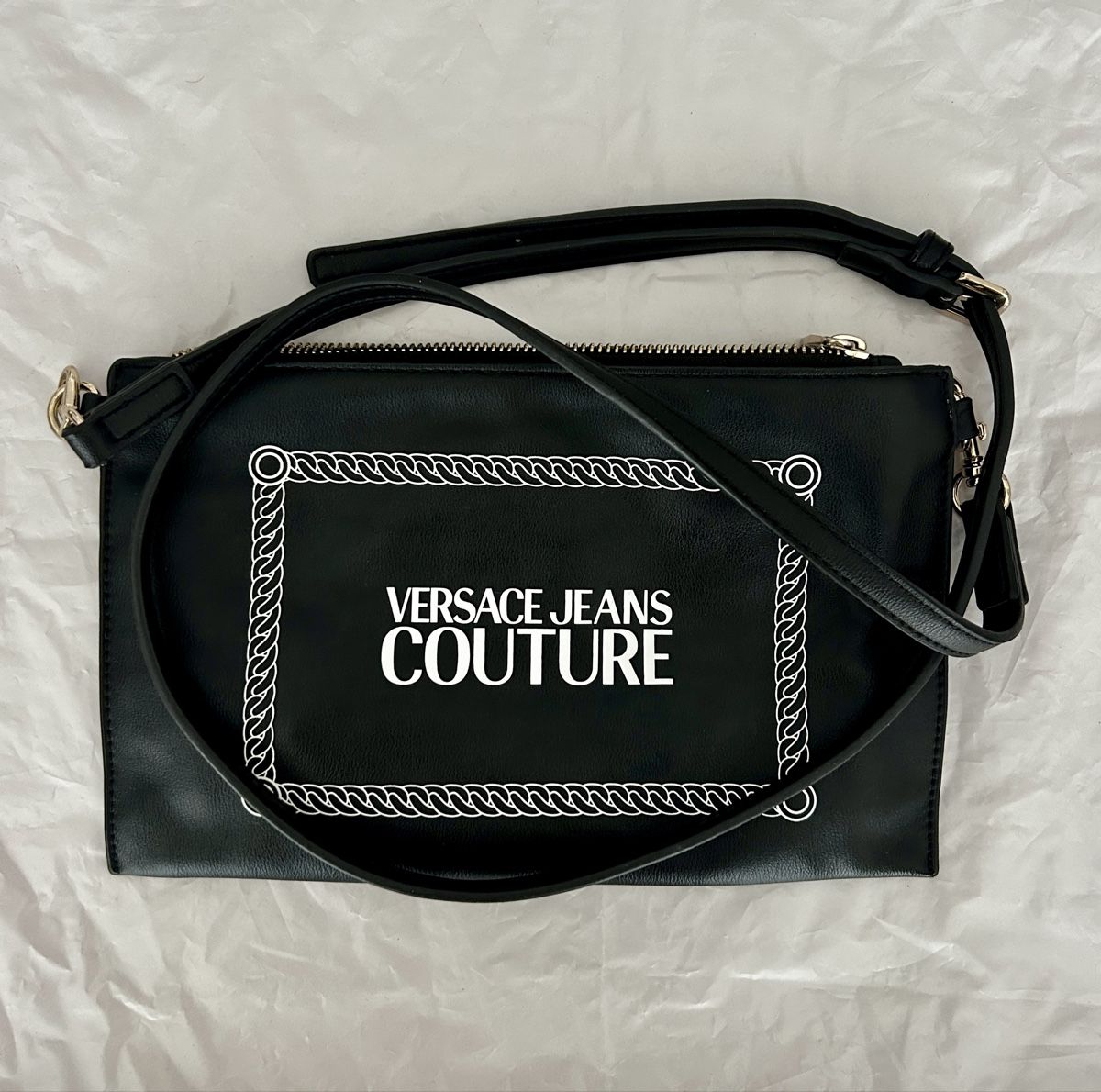 Versace Taschen für Damen: Versace Envelope Purse – Gebraucht aus Basel von bob_85by