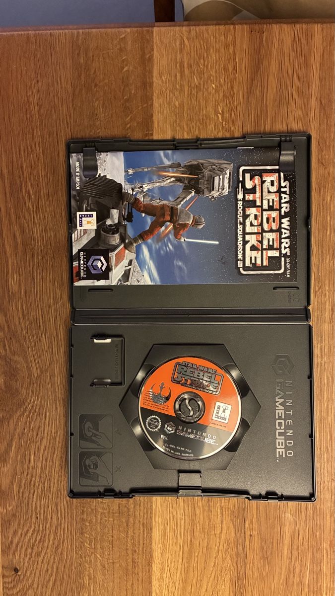 Nintendo Spiele: Jeu Star Wars Rogue Squadron III GameCube – Gebraucht aus Zürich von bocusio 1