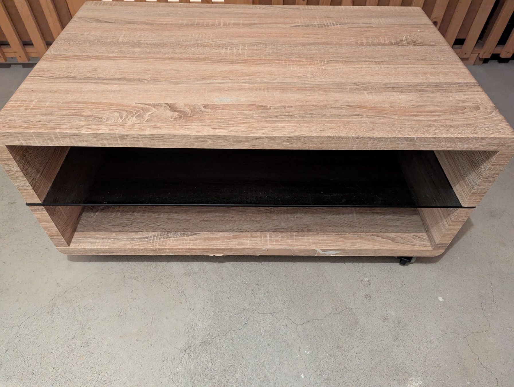 Tische: Gratis Couchtisch – Gebraucht aus Zürich von ivan0102 1