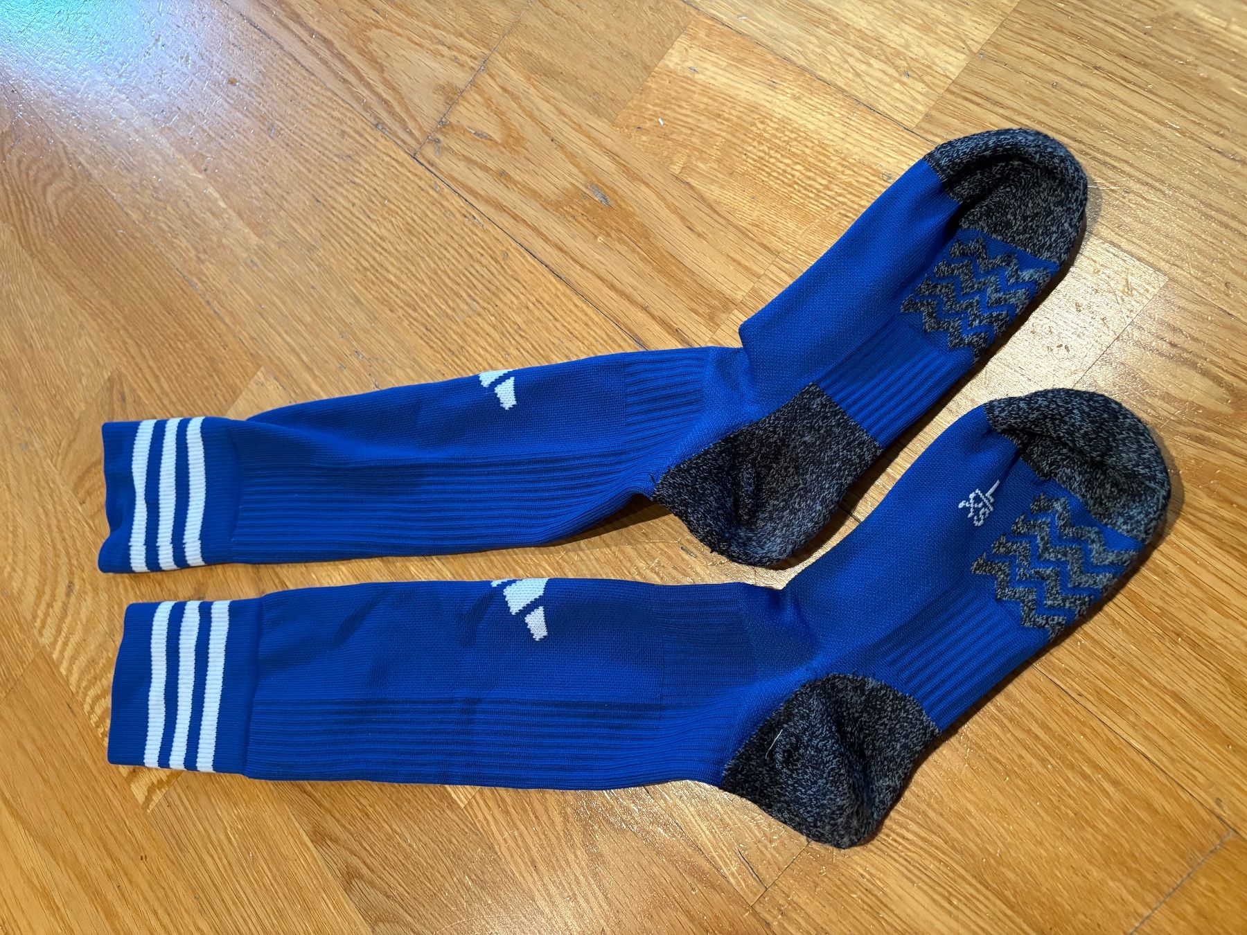 Adidas Calze: Adidas Fussballsocken – Usato da Zürich venduto da Fabienne059