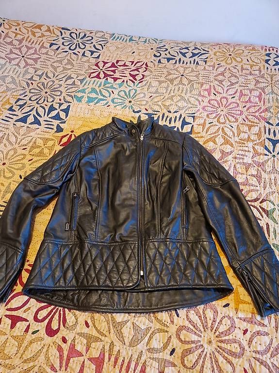Jacken: Stylische Damen Motorradjacke  – Gebraucht aus Thun von Mia7374 2