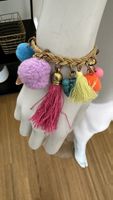 Farbiger Hingucker: Armband oder Fussband