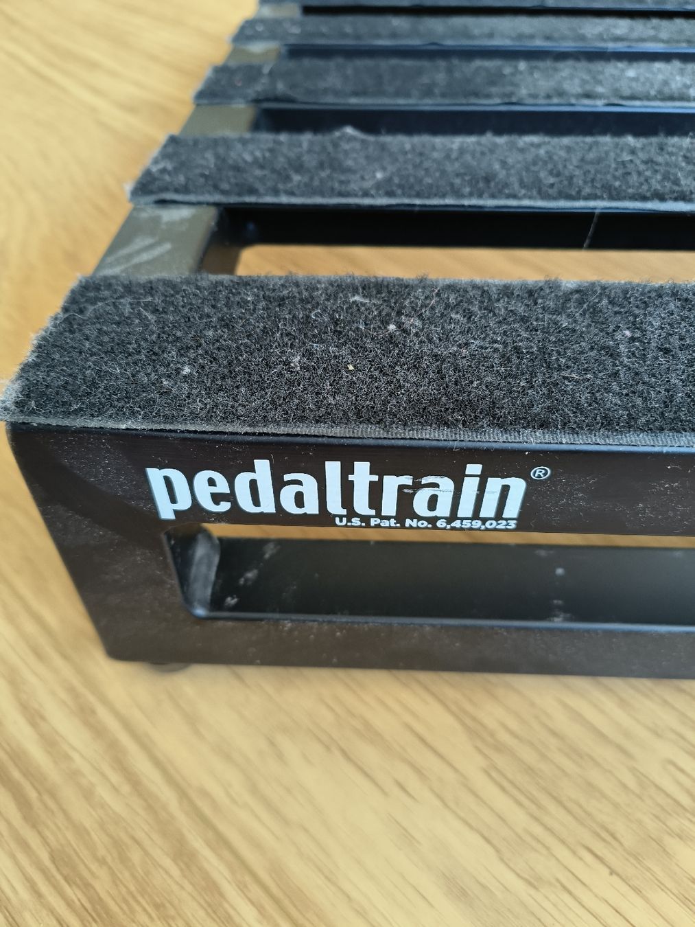 Pedaltrain Strumenti musicali: Pedaltrain Classic PRO Gitarren Pedalboard. – Nuovo (secondo la descrizione) da Thun venduto da soundwg 3