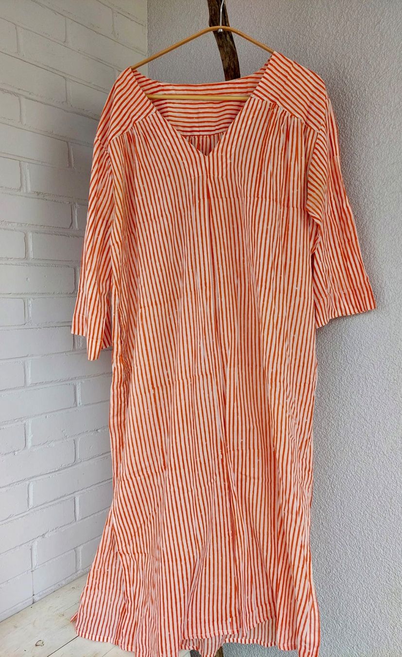 Vestiti: Red Block Print Striped Summer Dress – Nuovo e nell'imballaggio originale da Chiasso venduto da Pat_chuli