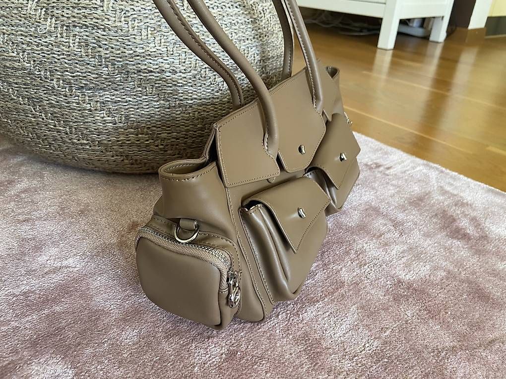 Sacs femmes: Tasche  – Neuf avec emballage d'origine à Ostermundigen par Natalia1973 1