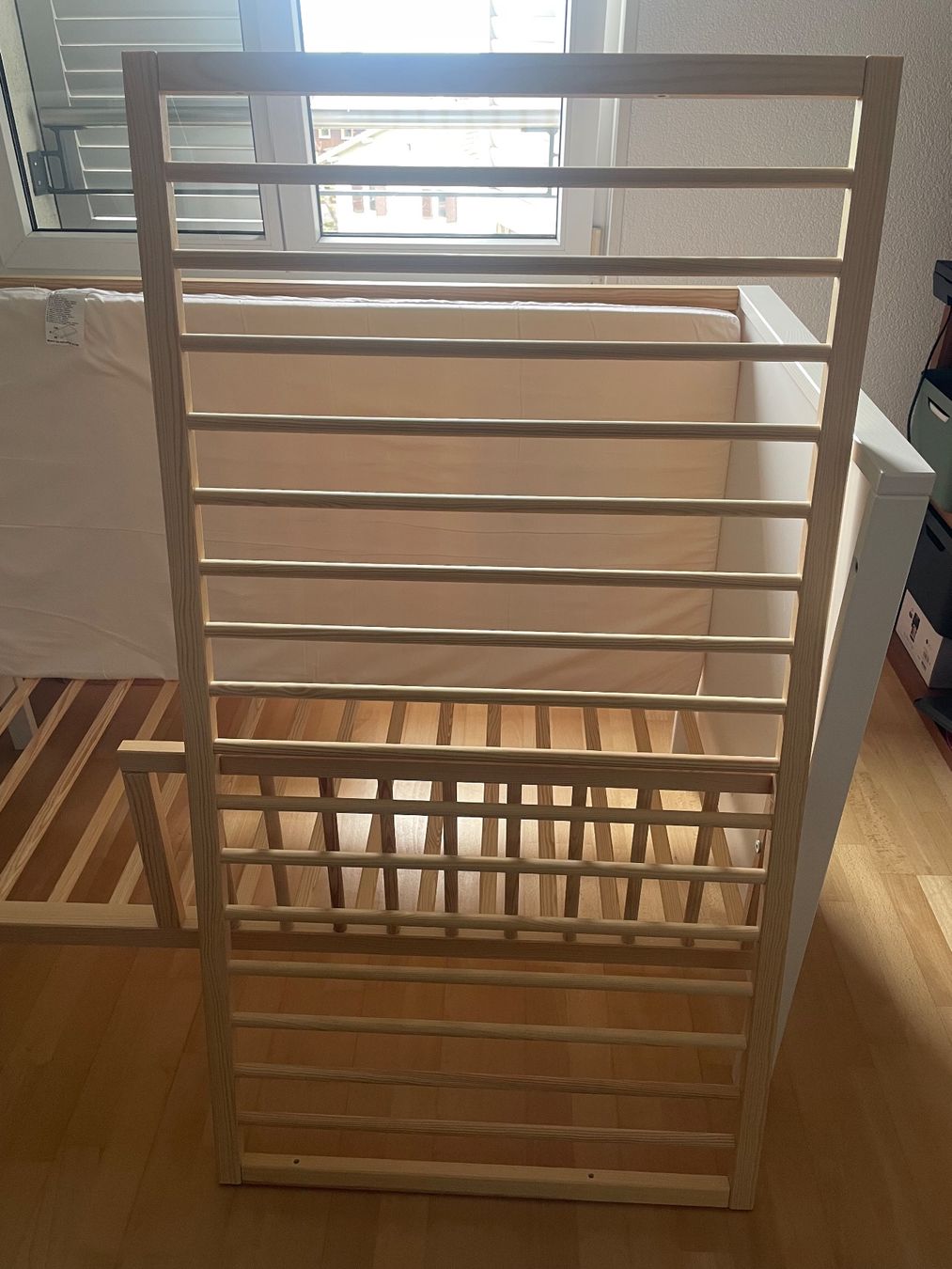 Lits: Lit bébé bois blanc – Neuf (Voir description) à St-Légier-La Chiésaz par Dr.Men 8