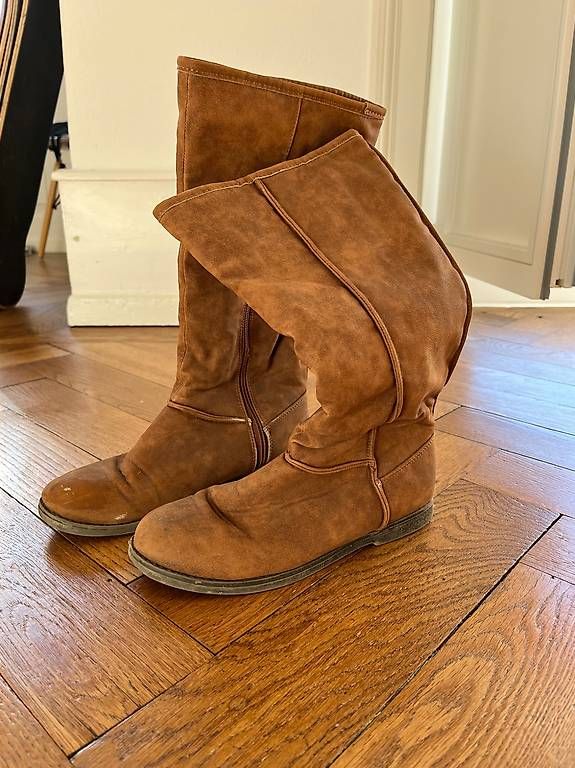 Scarpe da donna: Gefütterte Stiefel Gr. 38 – Usato da Bern venduto da tan_2rrh
