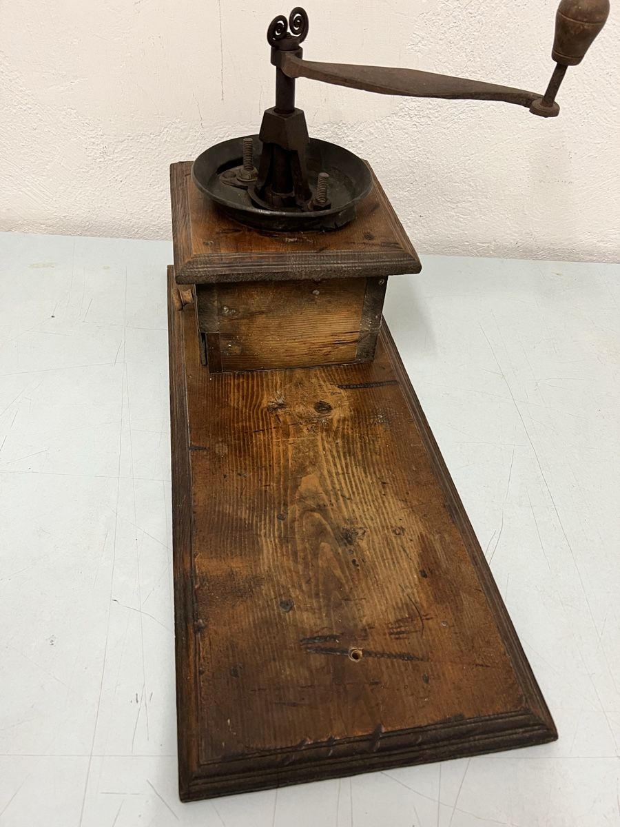 Macchine per caffè & Macchine per espresso: Antiker Grosse Holz Kaffeemühle – Usato da Hombrechtikon venduto da alfa54 6