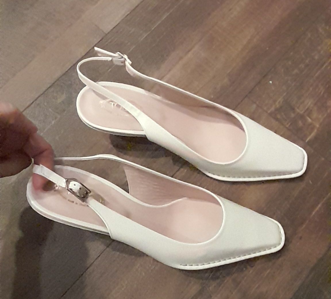 Tod'S Scarpe da donna: TODS Pumps offwhite 38.5 neu – Nuovo e nell'imballaggio originale da Büron venduto da Coerner