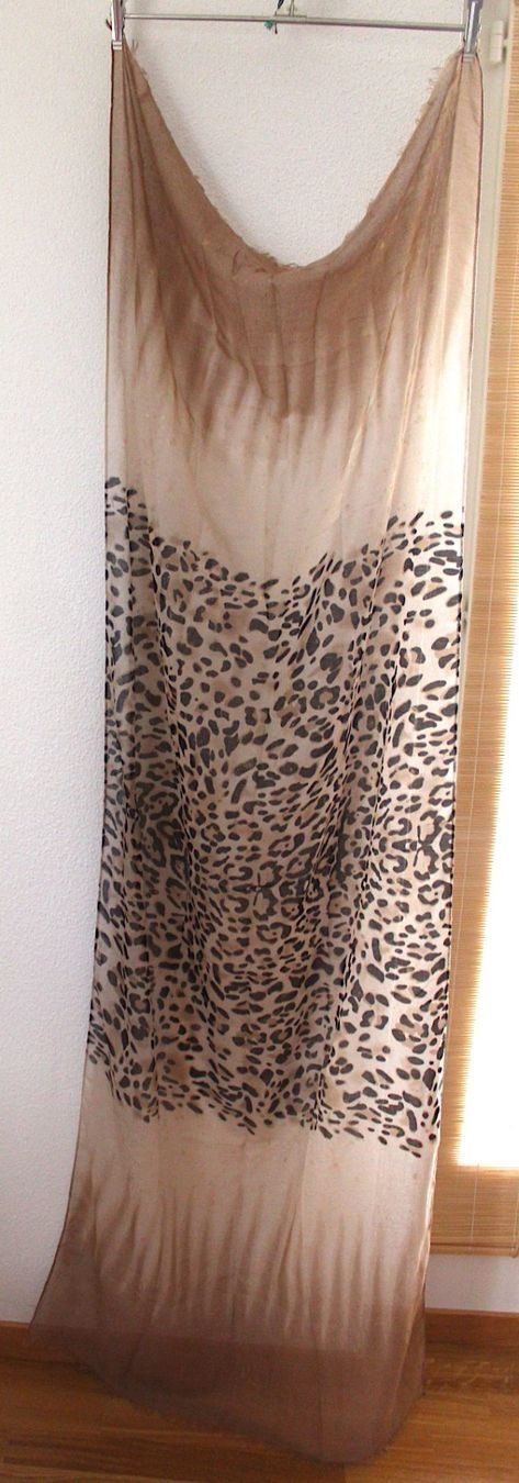 Foulard & Sciarpe: Foulard 190 cm x 173 cm – Usato da Locarno venduto da madame-tus-sauds 1