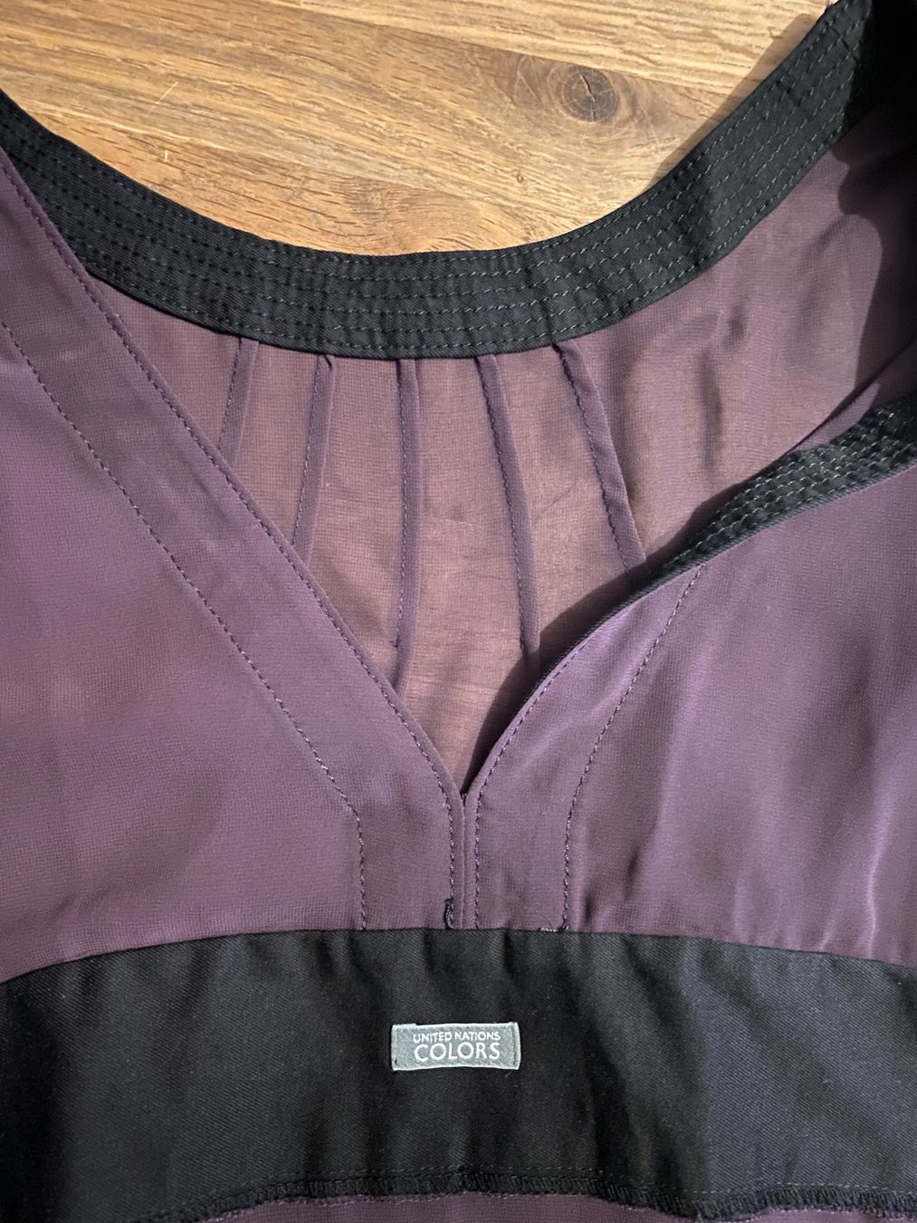 Benetton Top: Damentop/Tunika BENETTON, Gr. M. BRIEFVERSAND – Usato da Bassersdorf venduto da TB01011 1