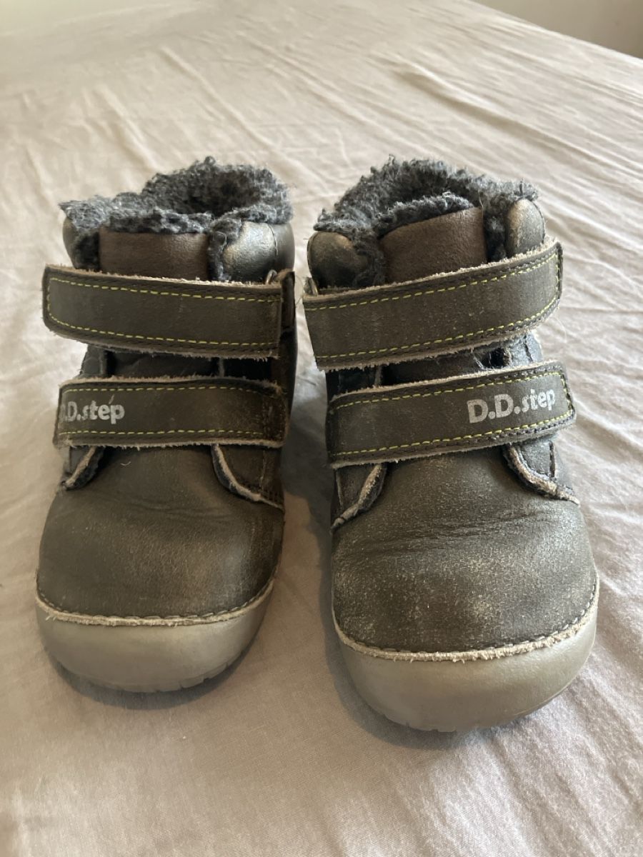 Chaussures garçon: D.D.step Winter Boots Barefoot Grey Used Condition – D'occasion à Romont FR par Anna_dematos 1