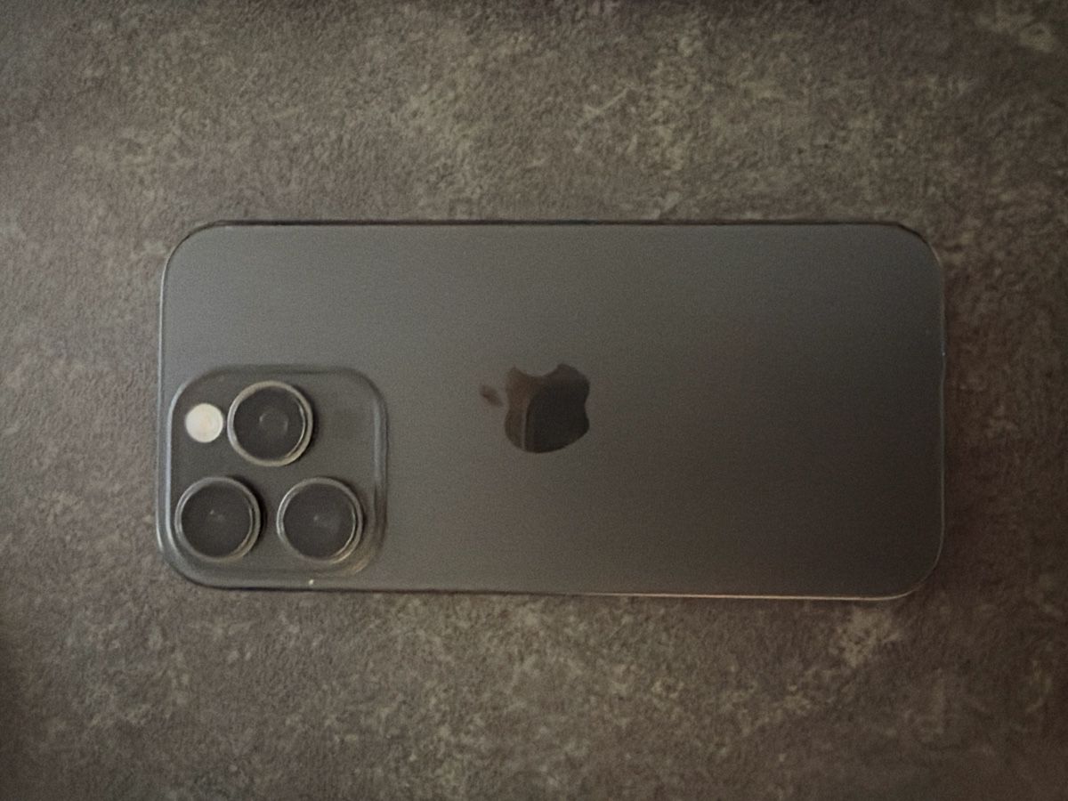 Apple Handys / Smartphones: Iphone 16 Pro 256GB Schwarz – Gebraucht aus Rothrist von phe_5z68 2
