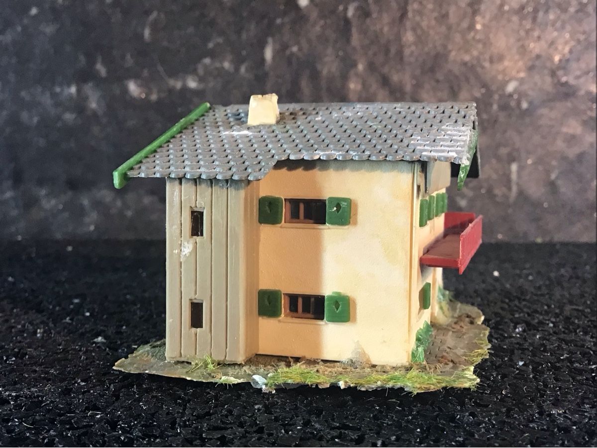 Kit di modellismo & Modellini statici: MODELL GEBÄUDEHAUS – Usato da Männedorf venduto da Spezial-Modelle 2
