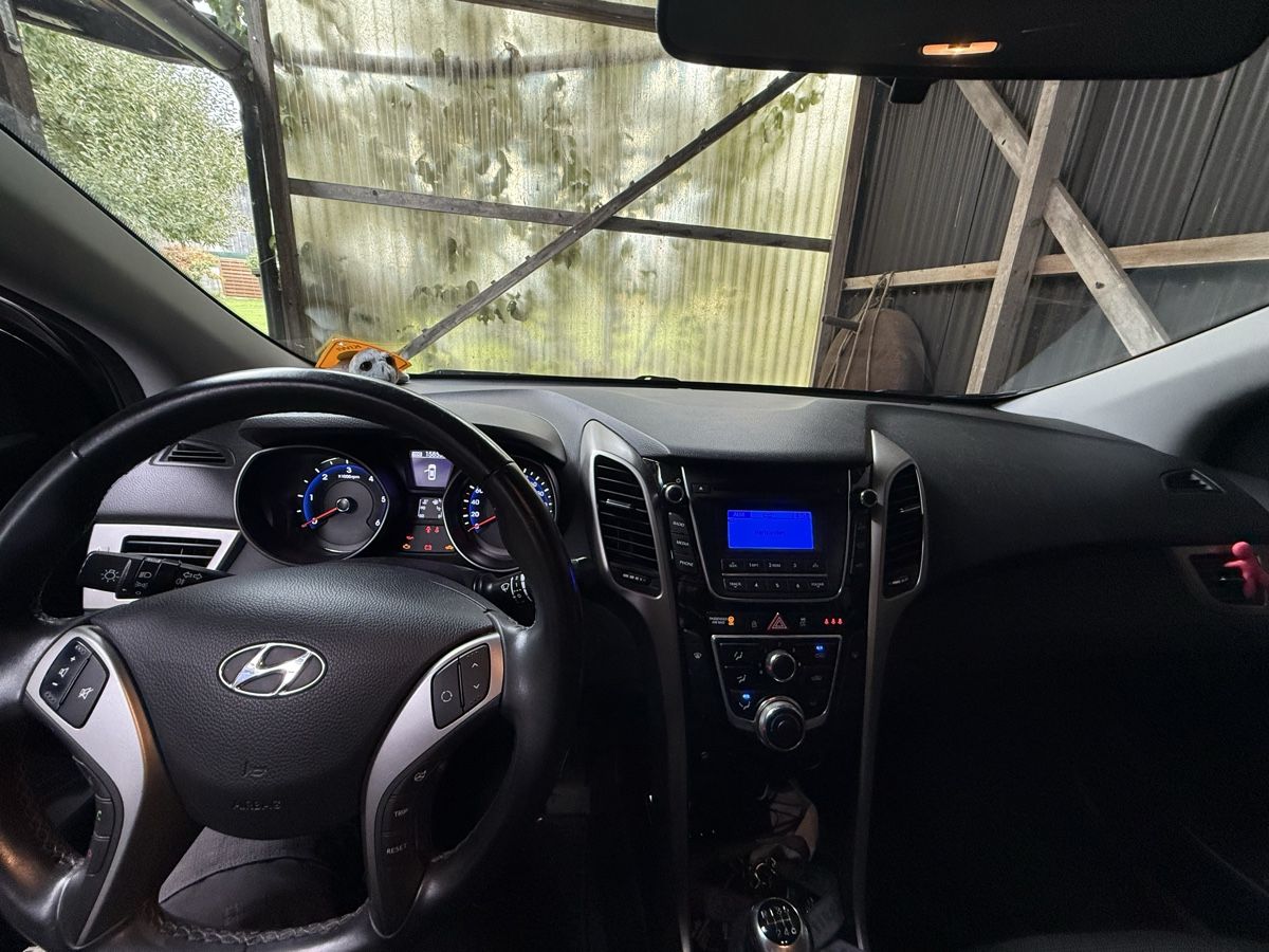 Hyundai Autos: Hyundai i30 – Gebraucht aus Wimmis von Drum3 3
