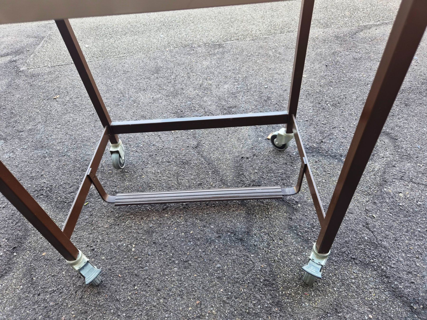 Tische: Original Schreibmaschinentisch / Typentisch Retro – Gebraucht aus Zürich von Primanoctis 1