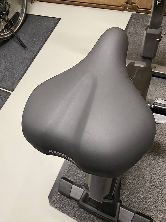 Hometrainer: Kettler Tour 400 Ergometer – Usato da Neuenkirch venduto da Neuenschwander2 3