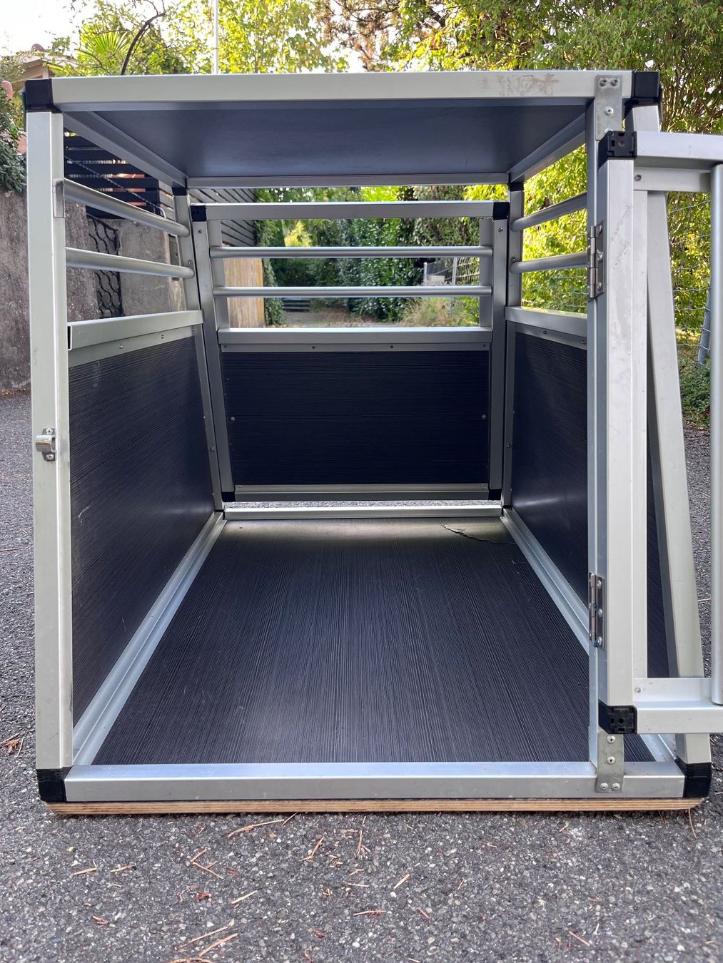 Gabbie, trasporto & Sicurezza: Hunde-Transportbox mit Notausstieg – Usato da Pfaffhausen venduto da jah_k7jw 4