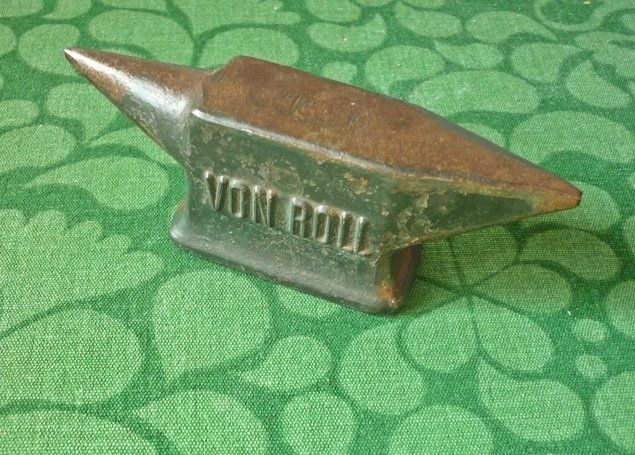 Attrezzi da lavoro: Vintage Mini VON ROLL Amboss – Usato da Adliswil venduto da di_hans 5