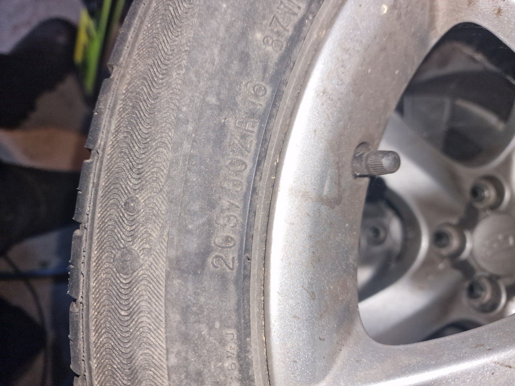 Subaru Felgen: Subaru Felgen mit Pneu – Gebraucht aus Escholzmatt von Bockere 2