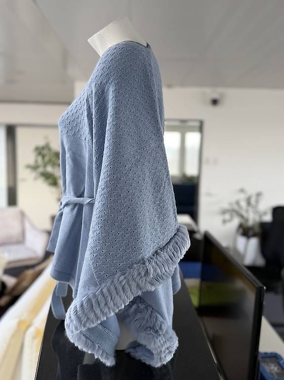Altro in Moda donna: Max & Moi Poncho/Strickteil - Gr. 38  – Usato da Steinhausen venduto da deikoon 1