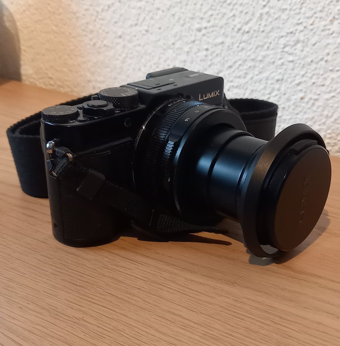 Panasonic Kamera: Panasonic Lumix DMC-LX100 II – Gebraucht aus Kriens von Freundundhelfer 1