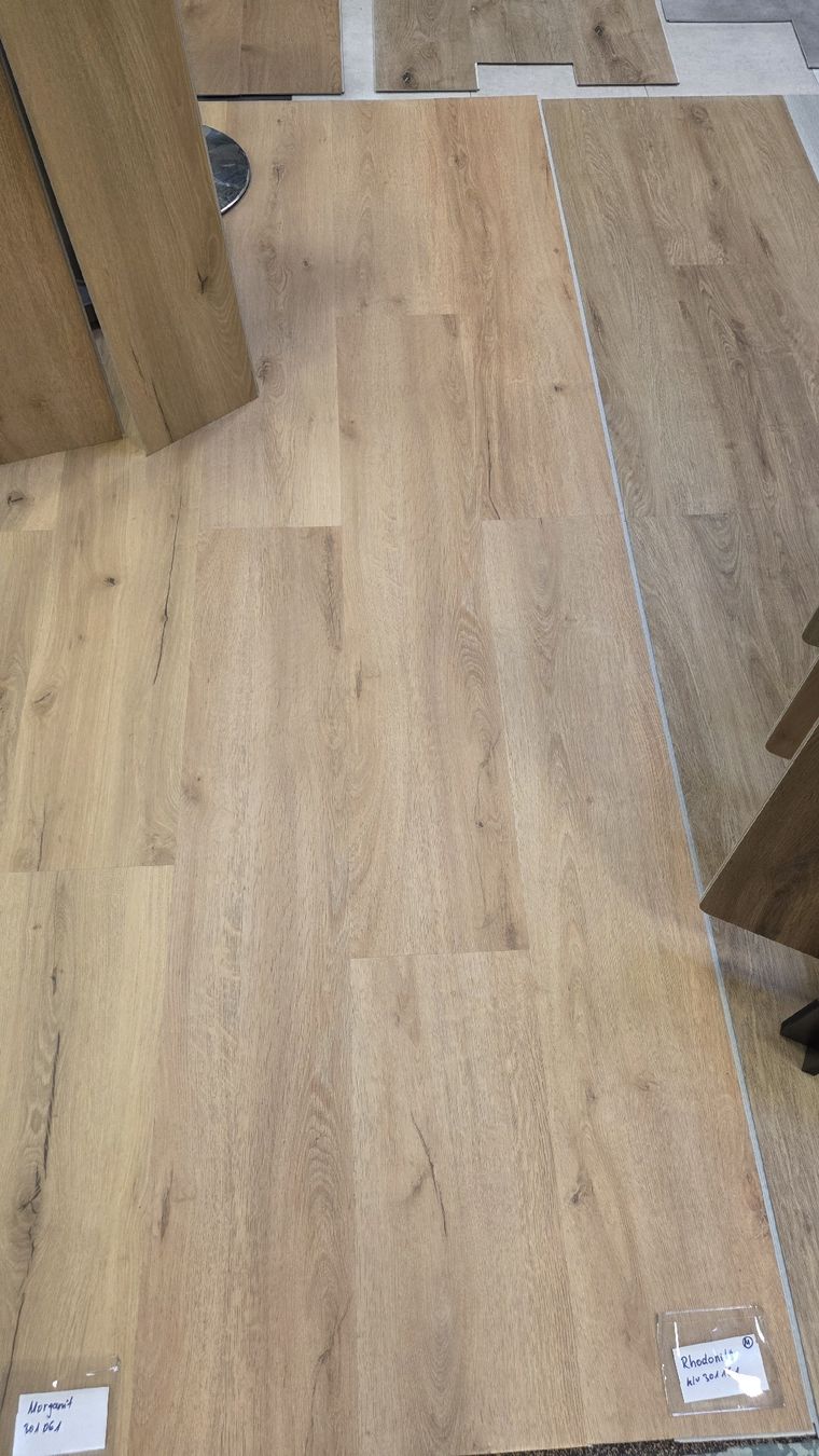 Pareti & Soffitti: Vinyl Hybrid Wasserfeste träger 6.5 mm dick – Nuovo e nell'imballaggio originale da Rothrist venduto da swiss-laminat