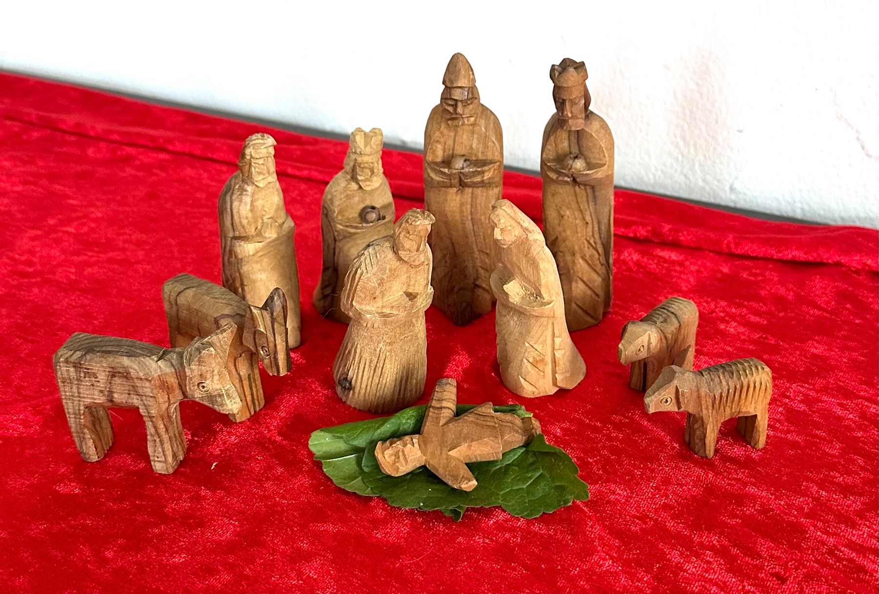 Statuette: Krippenfiguren aus Olivenholz – Usato da Zürich venduto da brazerola 1