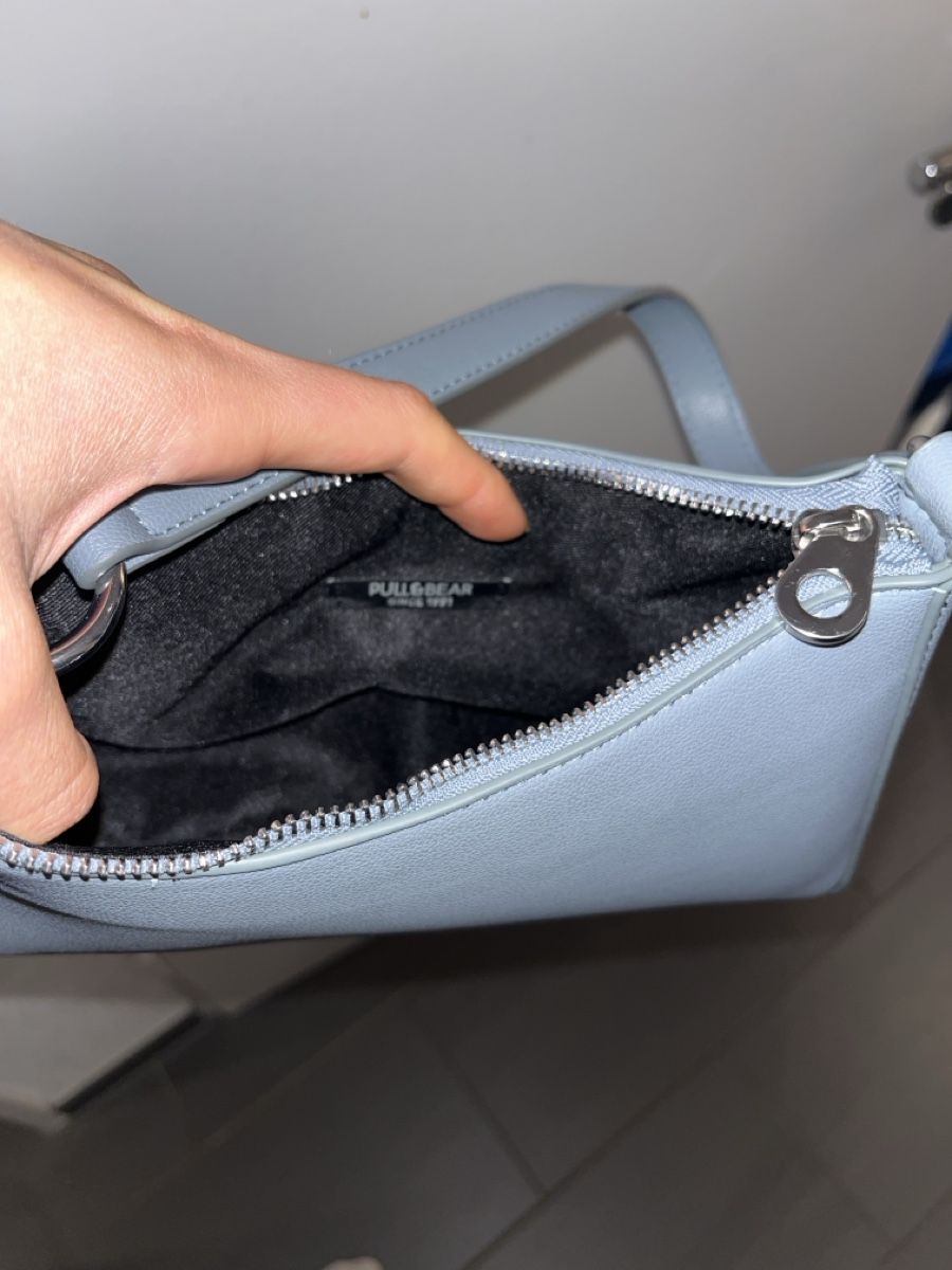 Pull&Bear Borse da donna: Pull&Bear Handtasche, hellblau, neuwertig, Top Zustand! – Usato da Gysenstein venduto da happy_life_ 1