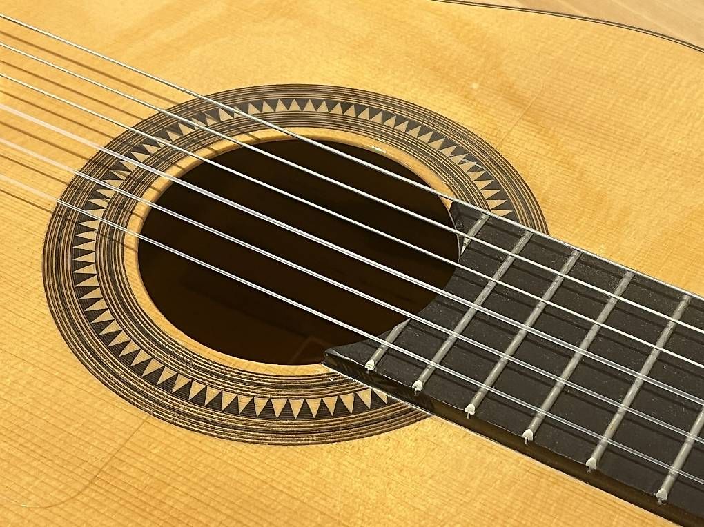 Strumenti musicali: Jolie guitare flamenca – Usato da lausanne venduto da nymee123 7