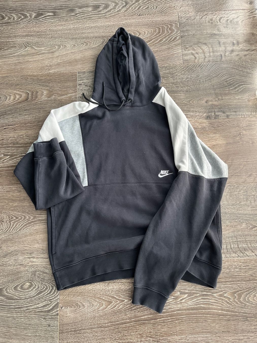Nike Pullover & Sweatshirts: Nike Kapuzenpullover – Gebraucht aus Bülach von eryo343 1