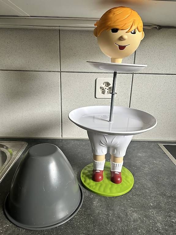 Backformen: Caketales Tortenständer Mädchen – Gebraucht aus Luzern von Aengelili