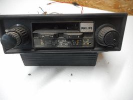 Philips Autoradio mit Kassettengerät