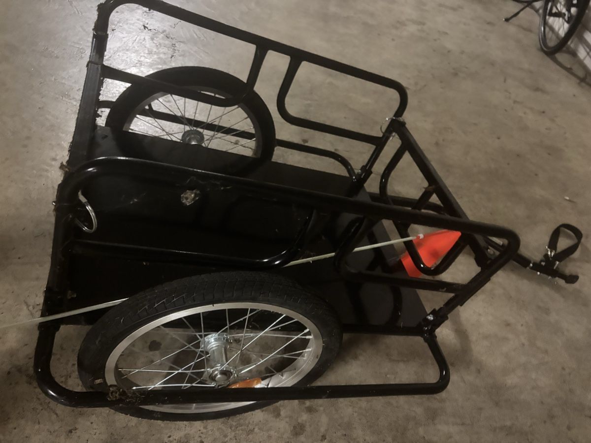 Anhänger: Velo Anhänger schwarz  – Gebraucht aus Urdorf von Schnuffi06