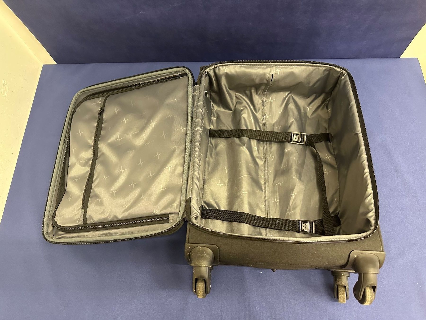 Valigie: Rollkoffer – Usato da Liestal venduto da FuV01 5