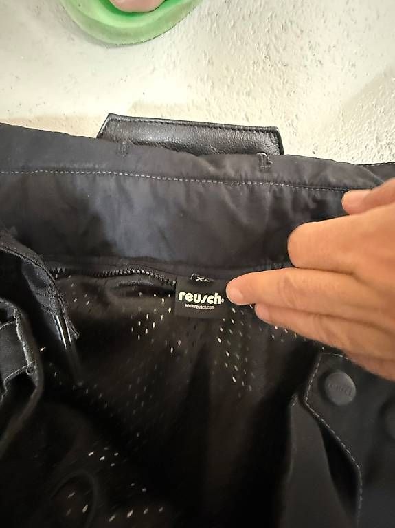 Kleiderpakete: Motorrad Hose und Jacken  – Gebraucht aus Goldach von D-M-S 1