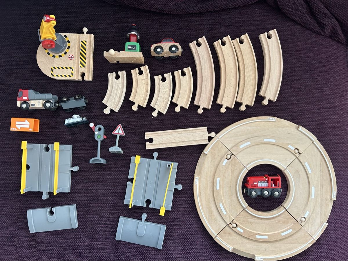 Brio Giocattoli: Brio World 33208 – Usato da St-Aubin-Sauges venduto da Harumi23
