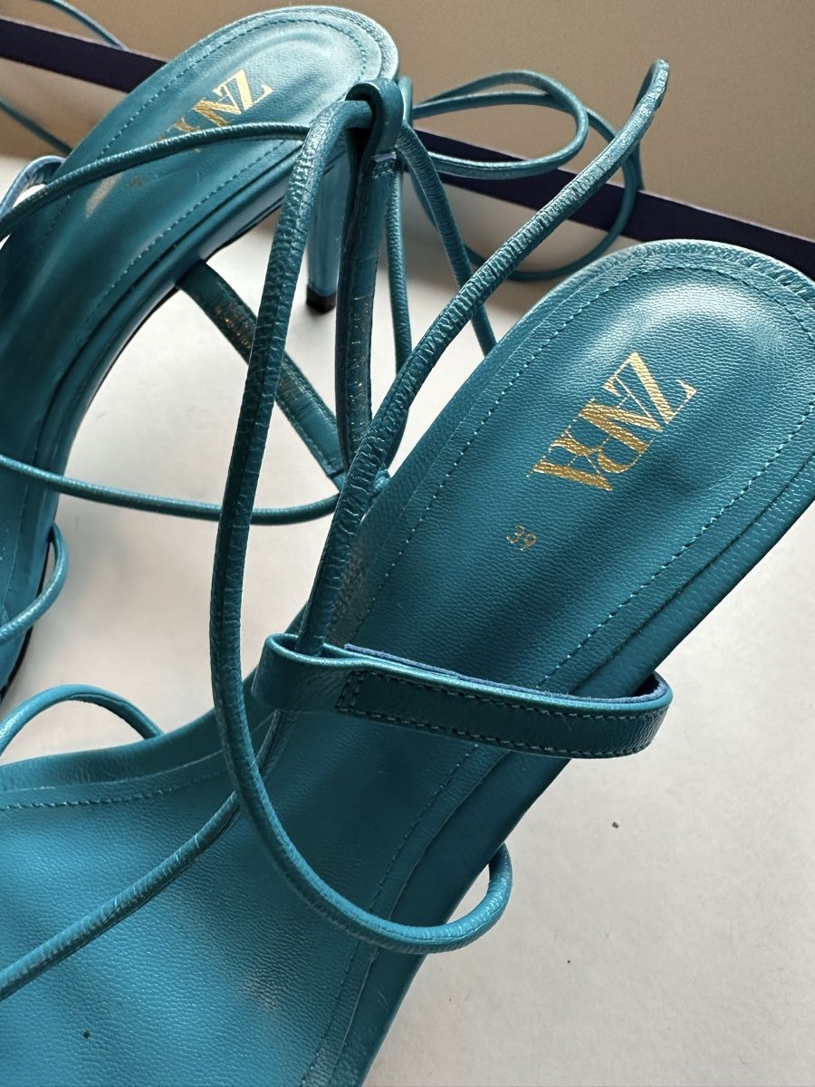 Zara Damenschuhe: Zara Blue Lace Up Heels 39 – Gebraucht aus Kilchberg von AK_KB 5