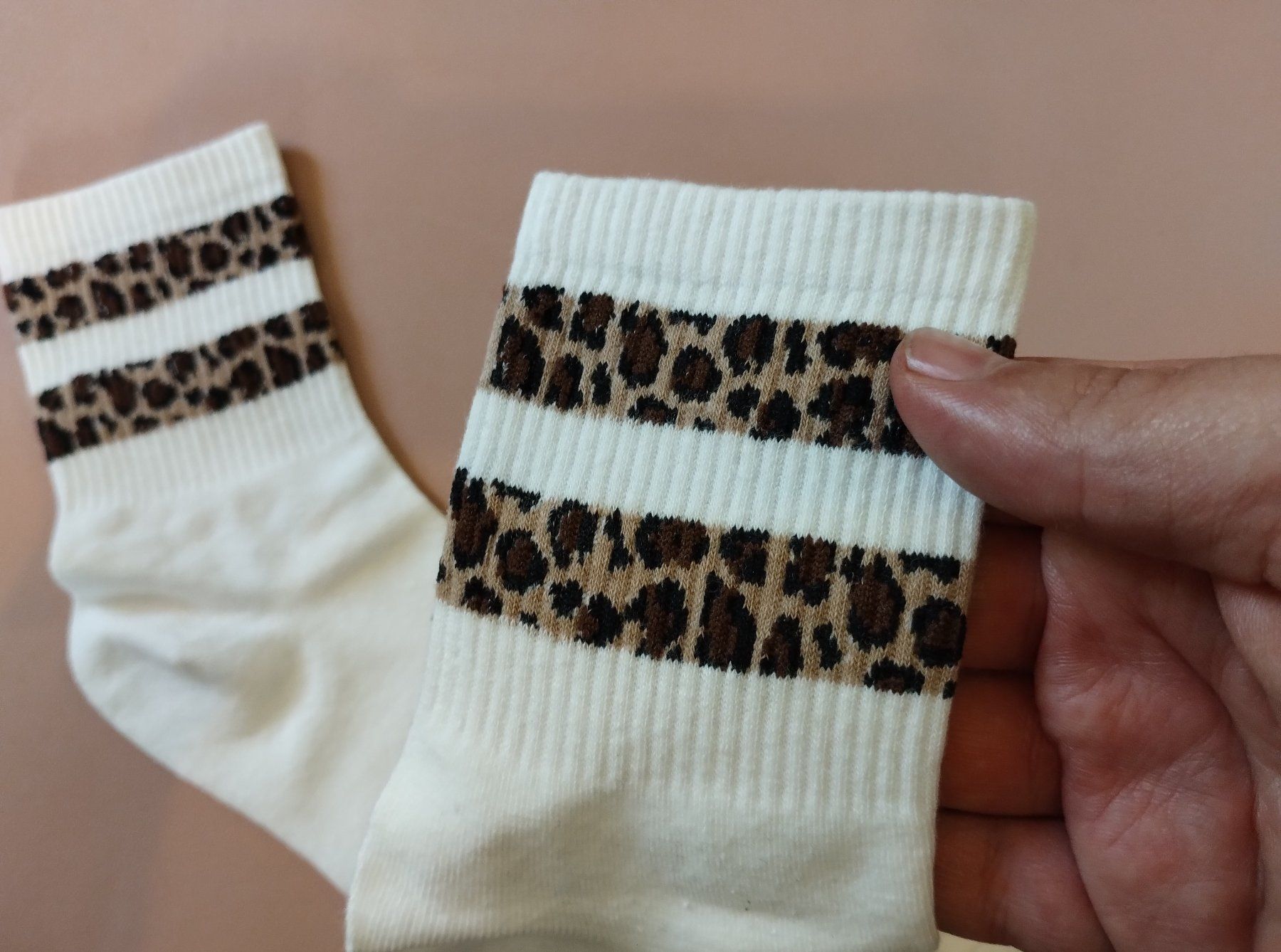 Calze: 5 Paar Leopardensocken - 5 paires de chaussette Leopard – Nuovo e nell'imballaggio originale da Bussigny venduto da NATURALO 2