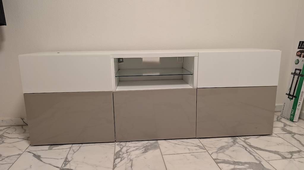 Ikea Meubles TV: Ikea Besta Tv Lowboard – D'occasion à Maisprach par mic_dzp6