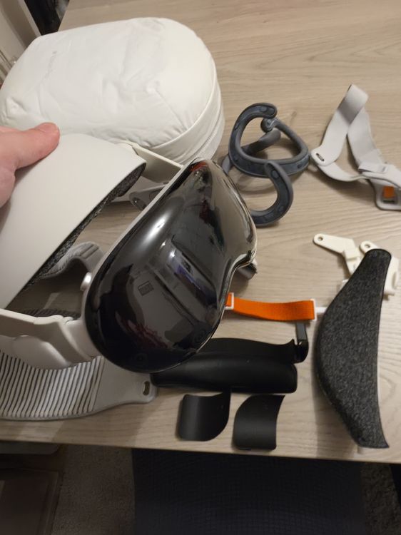 Apple Vision Pro M2 256 GB avec beaucoup d'accessoires (Neu (gemäss ...