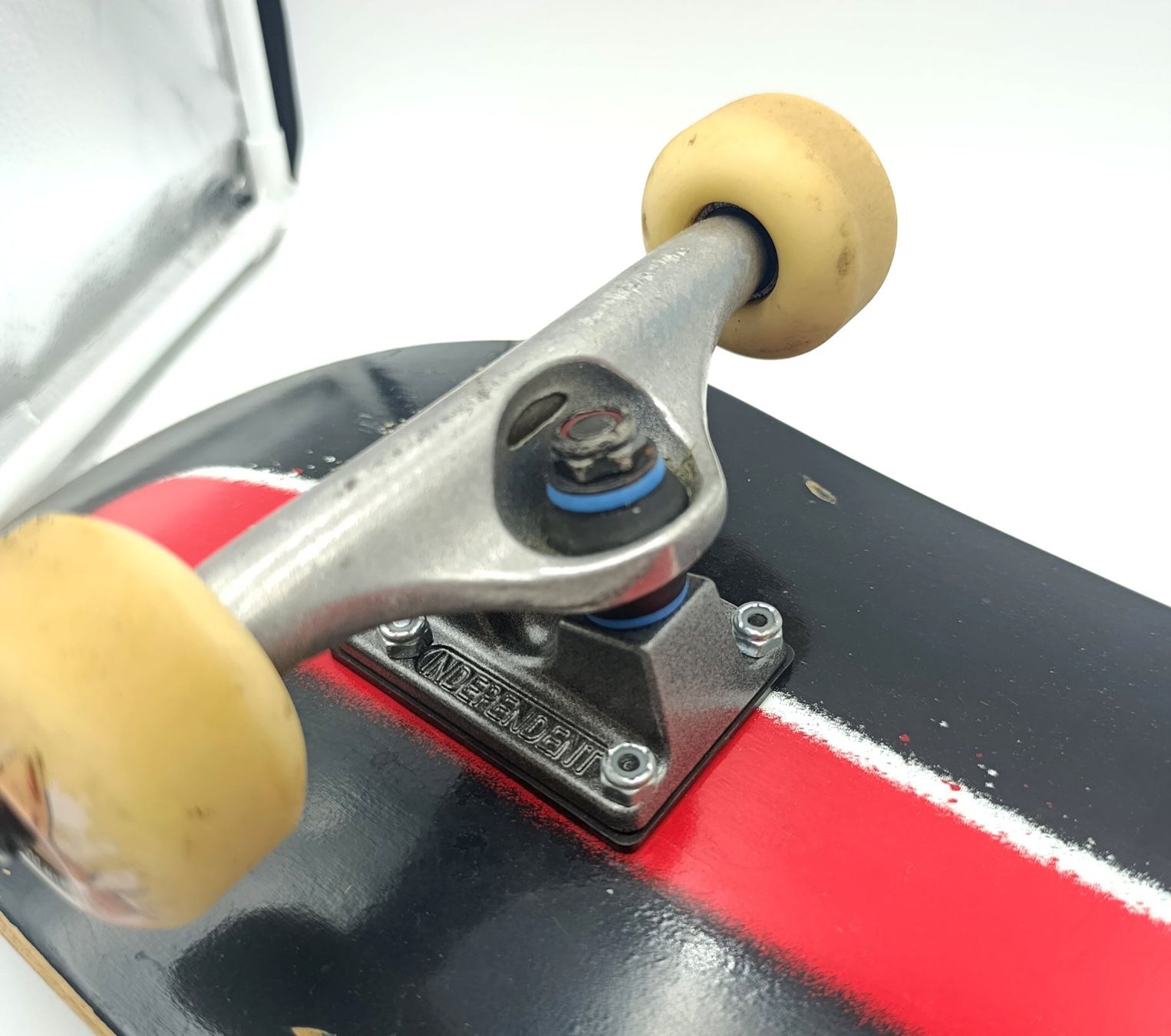Powell-Peralta Skateboards: Skateboard Powell Peralta Death Wish, Element Martinez – Gebraucht aus Wil SG von Donaldus 4