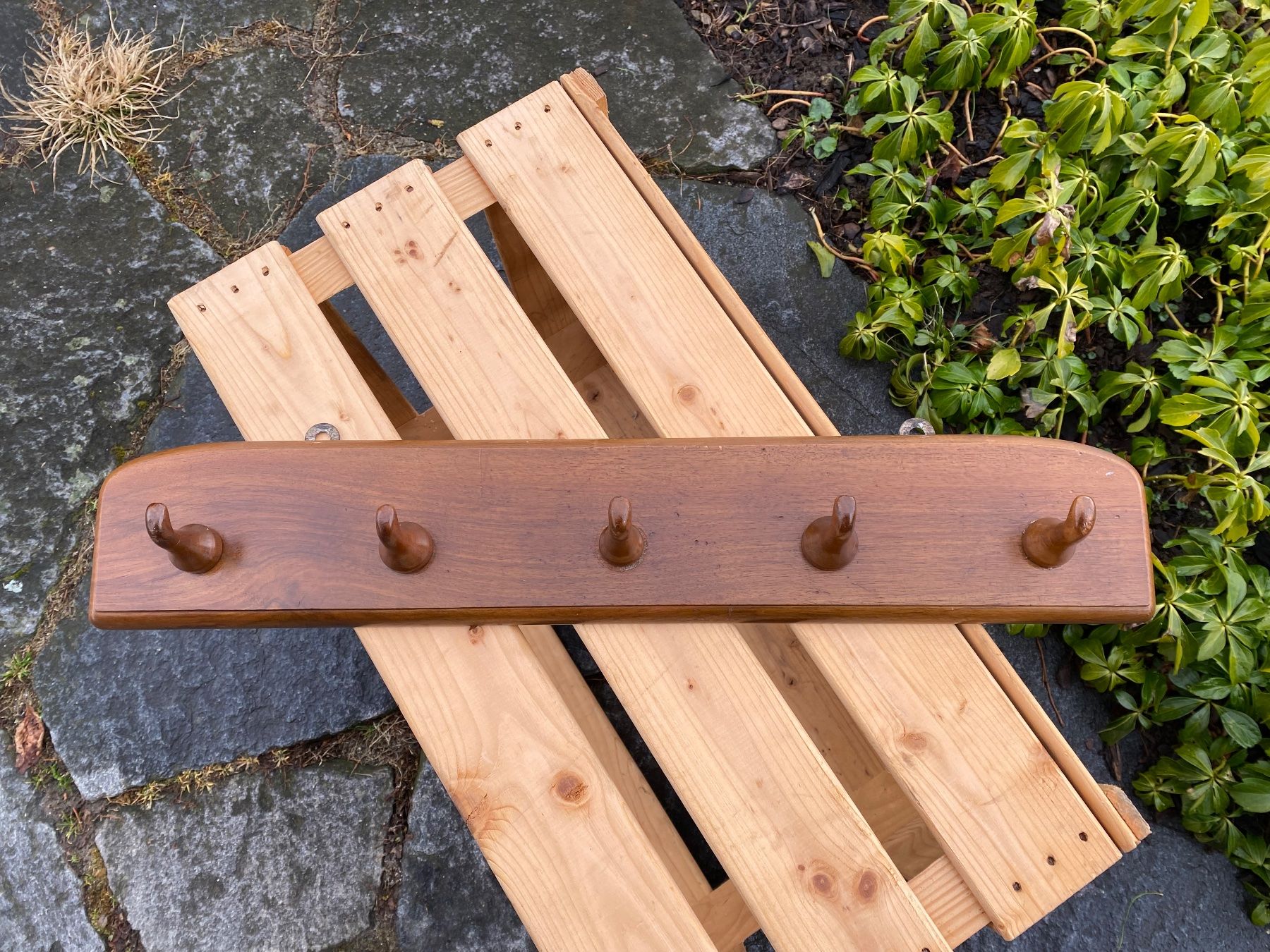 Garderobe: schöne alte Garderobe aus Holz – Gebraucht aus Feldbach von Olive1 4