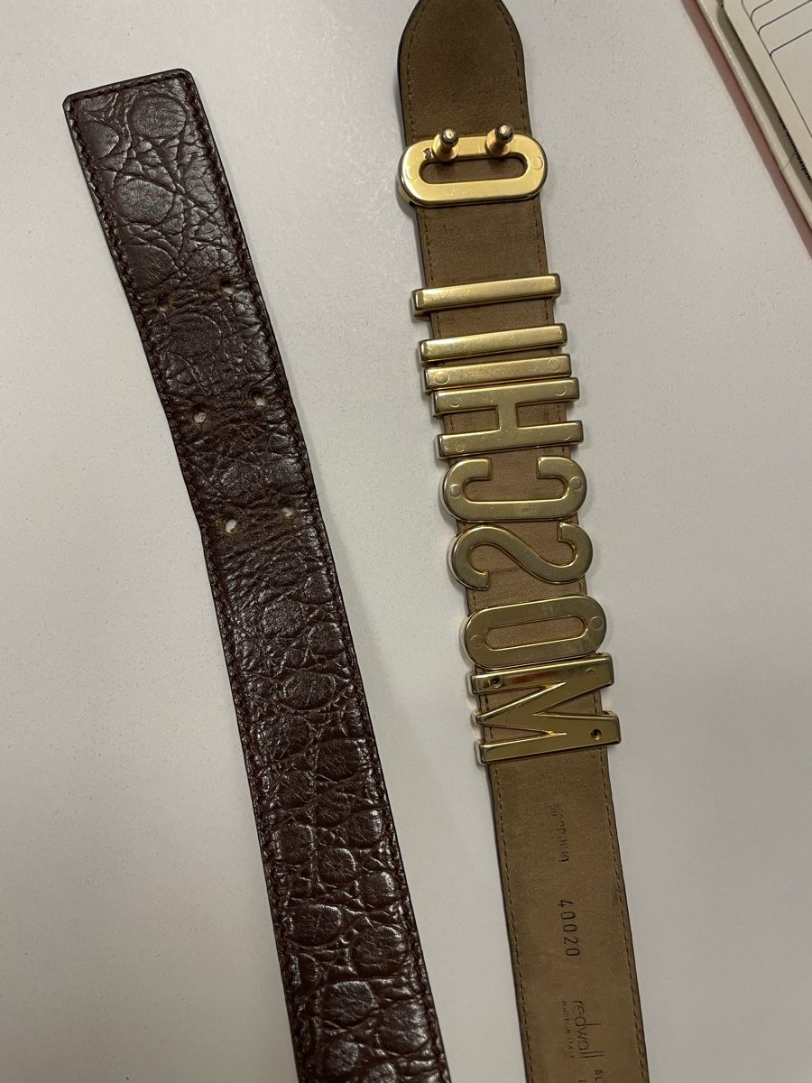 Moschino Cinture: Ceinture MOSCHINO vintage cuir  – Usato da Le Grand-Saconnex venduto da sav_dfj7