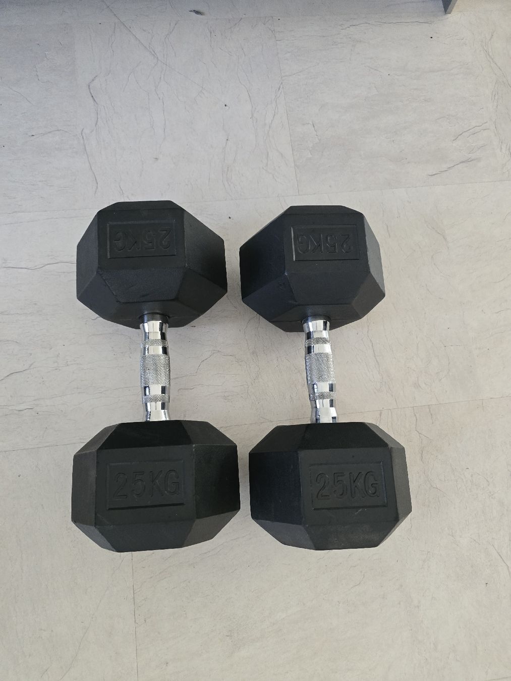 Manubri & Pesi: 2x25 kg Dumbbell – Usato da Derendingen venduto da S.Skorbi