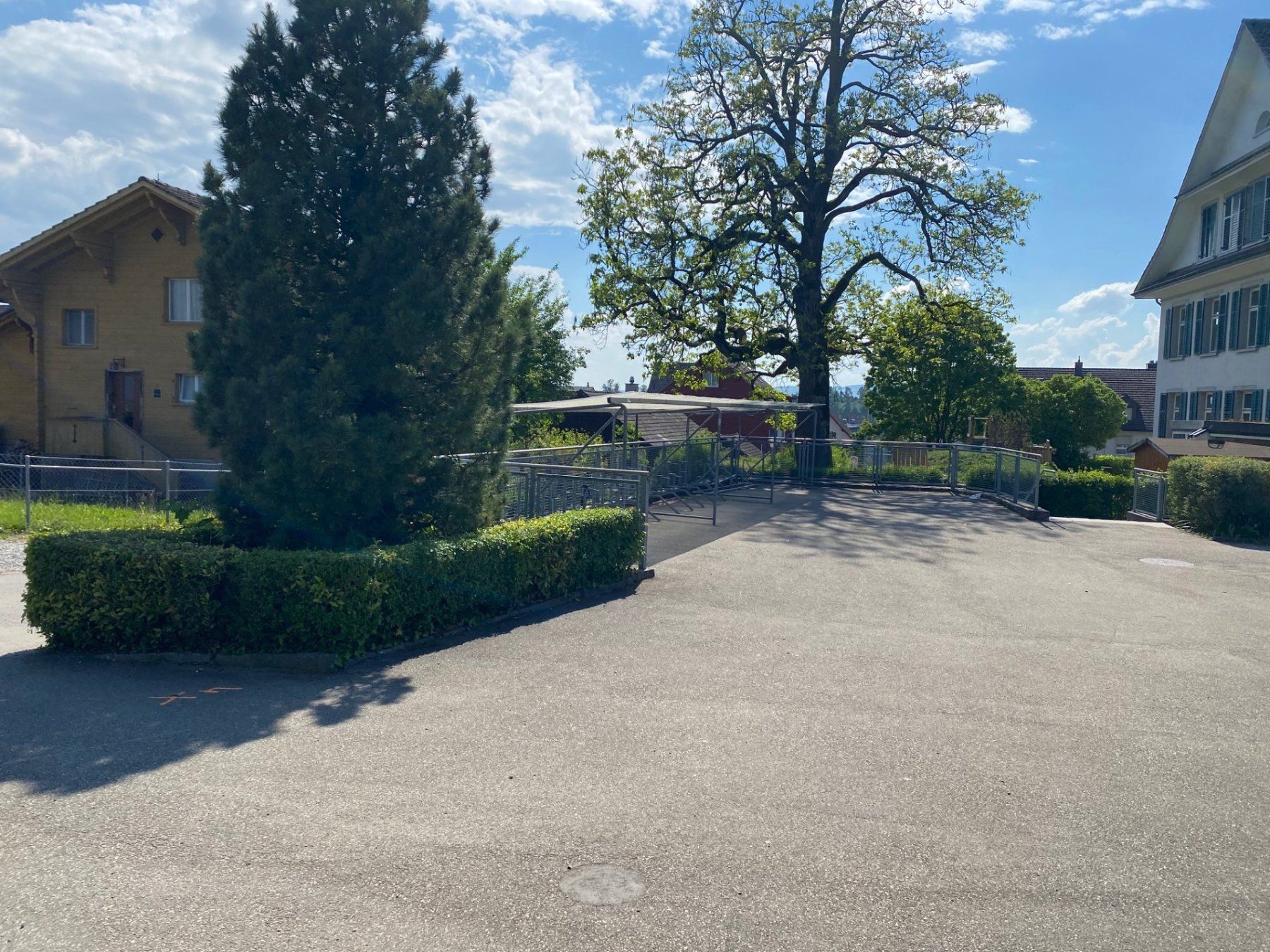Rifugi: Velopa Veloparkplatz Velo-Unterstand – Usato da Auw venduto da 76marylu 9